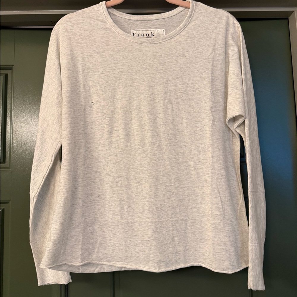 Frank & Eileen Tee Lab size XS with call out/flaw